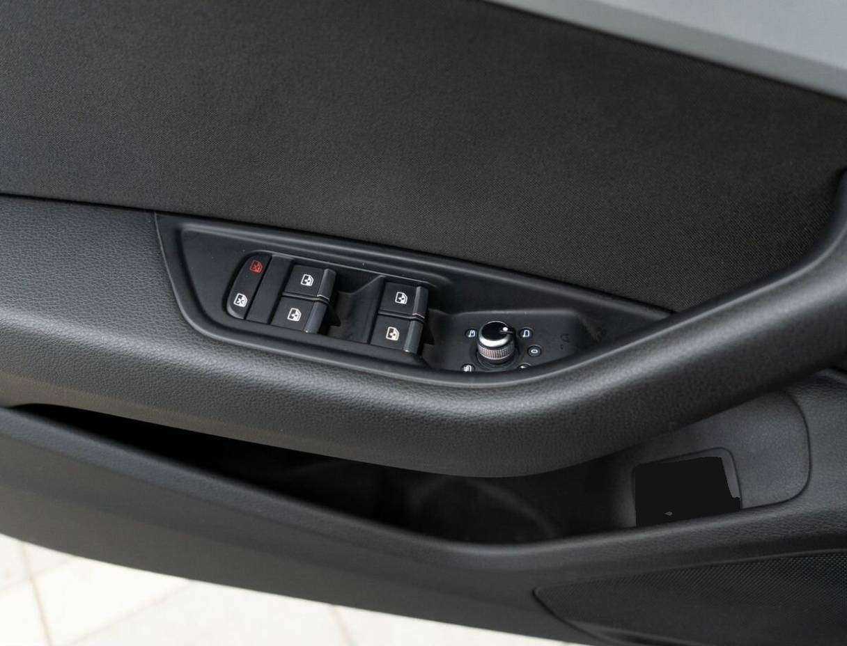 Audi A4 2019 года с пробегом. Фото: #14