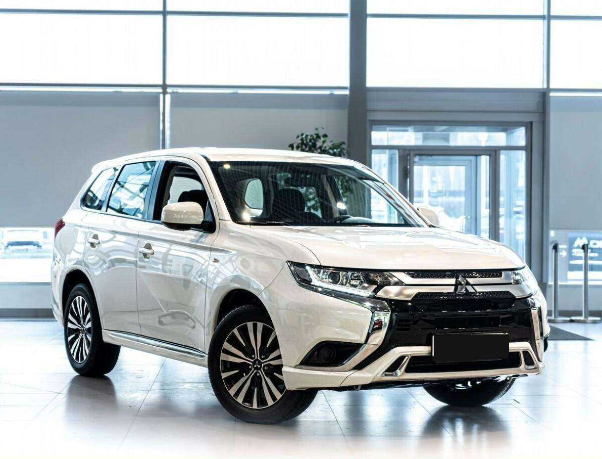Mitsubishi Outlander 2022 года с пробегом. Фото: #1