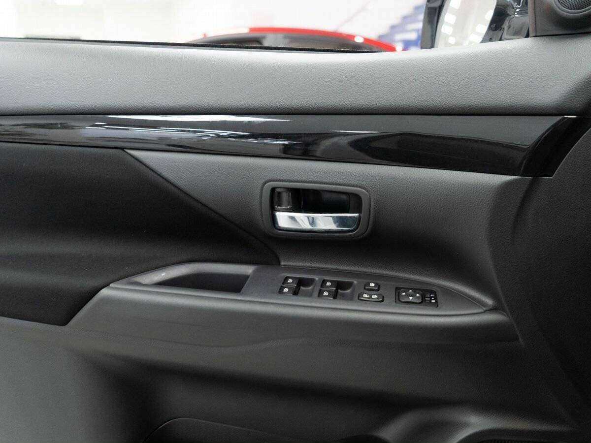 Mitsubishi Outlander 2022 года с пробегом. Фото: #14