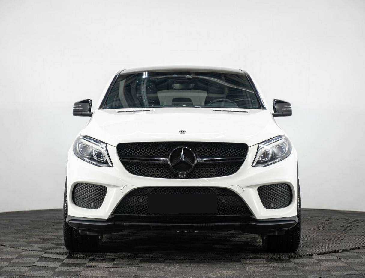 Mercedes-Benz GLE Coupe 2017 года с пробегом. Фото: #1