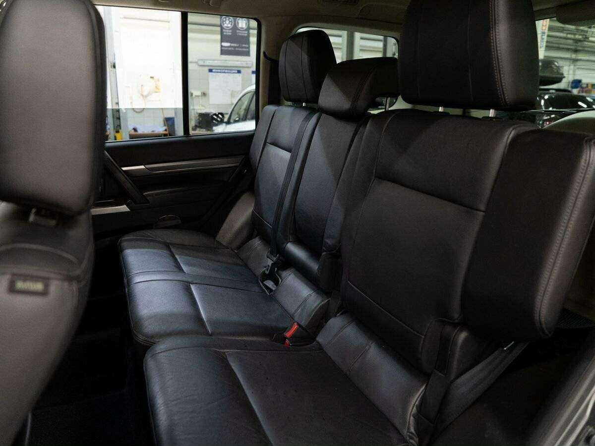 Mitsubishi Pajero 2014 года с пробегом. Фото: #5