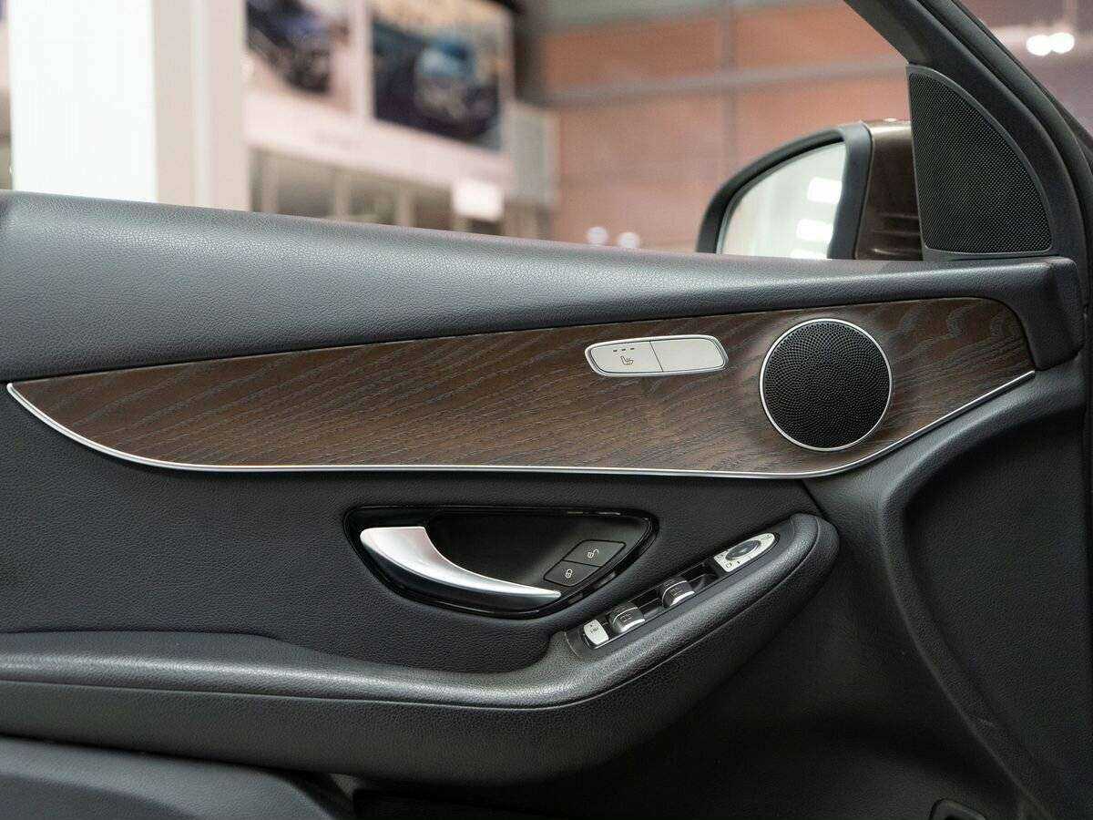 Mercedes-Benz GLC 2018 года с пробегом. Фото: #17