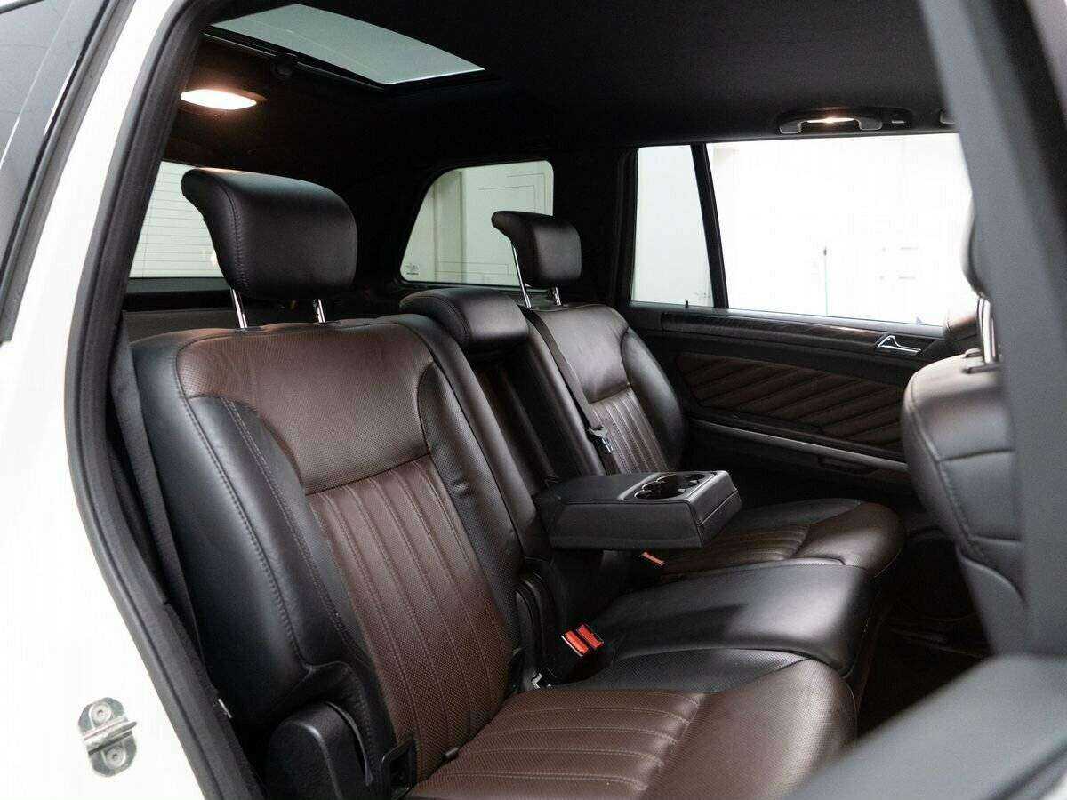 Mercedes-Benz GL-Класс 2012 года с пробегом. Фото: #8