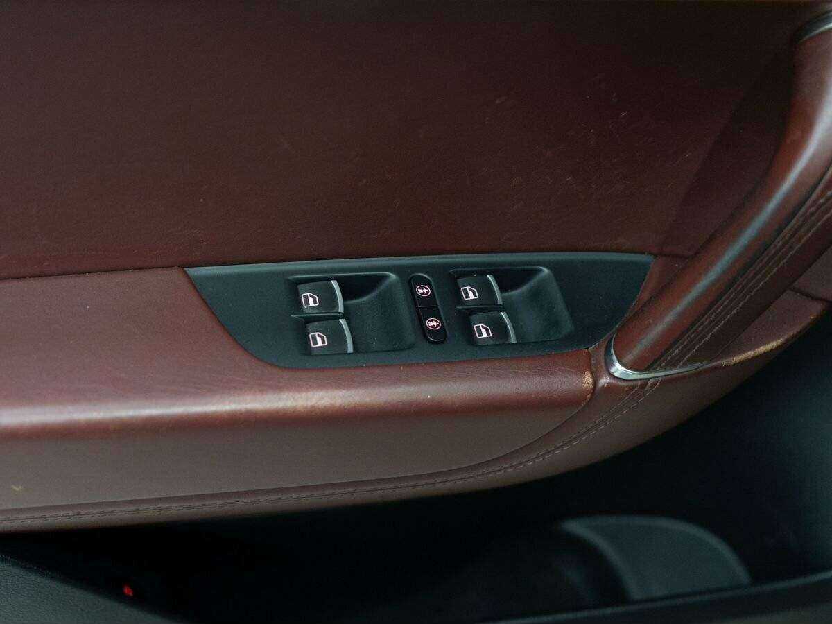 Volkswagen Touareg 2010 года с пробегом. Фото: #14