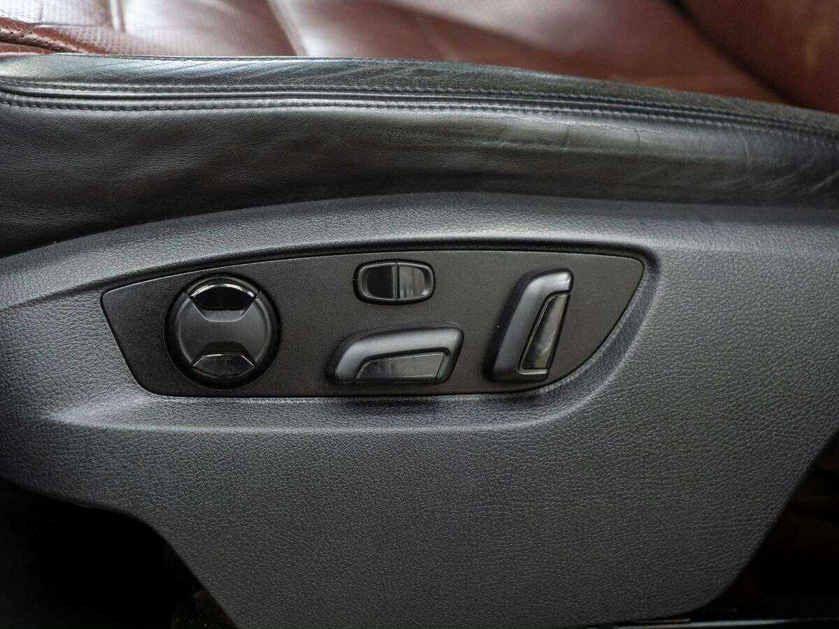 Volkswagen Touareg 2010 года с пробегом. Фото: #16