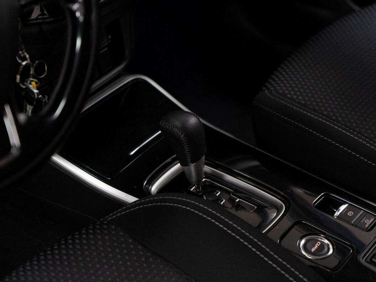 Mitsubishi Outlander 2018 года с пробегом. Фото: #11
