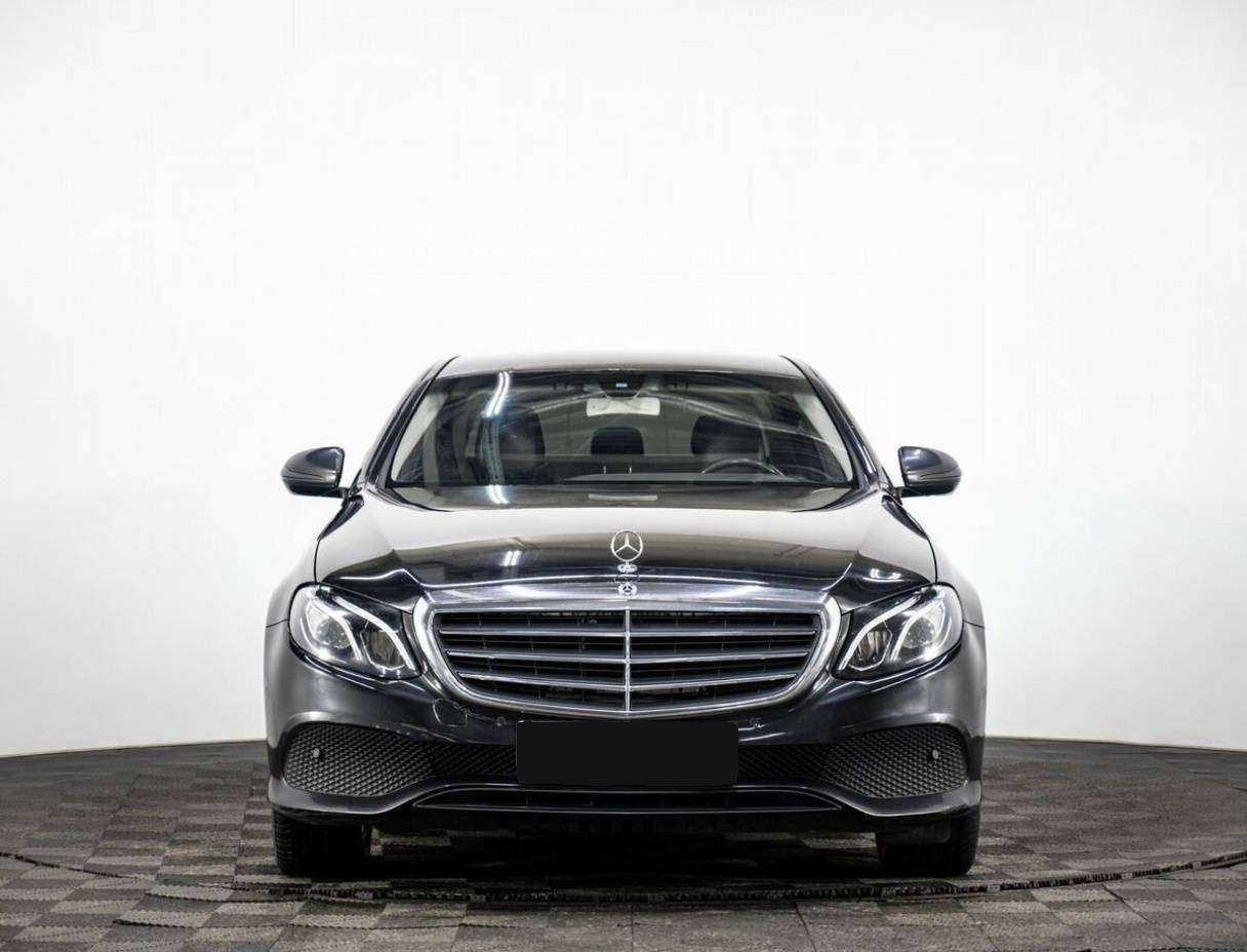 Mercedes-Benz E-Класс 2017 года с пробегом. Фото: #1