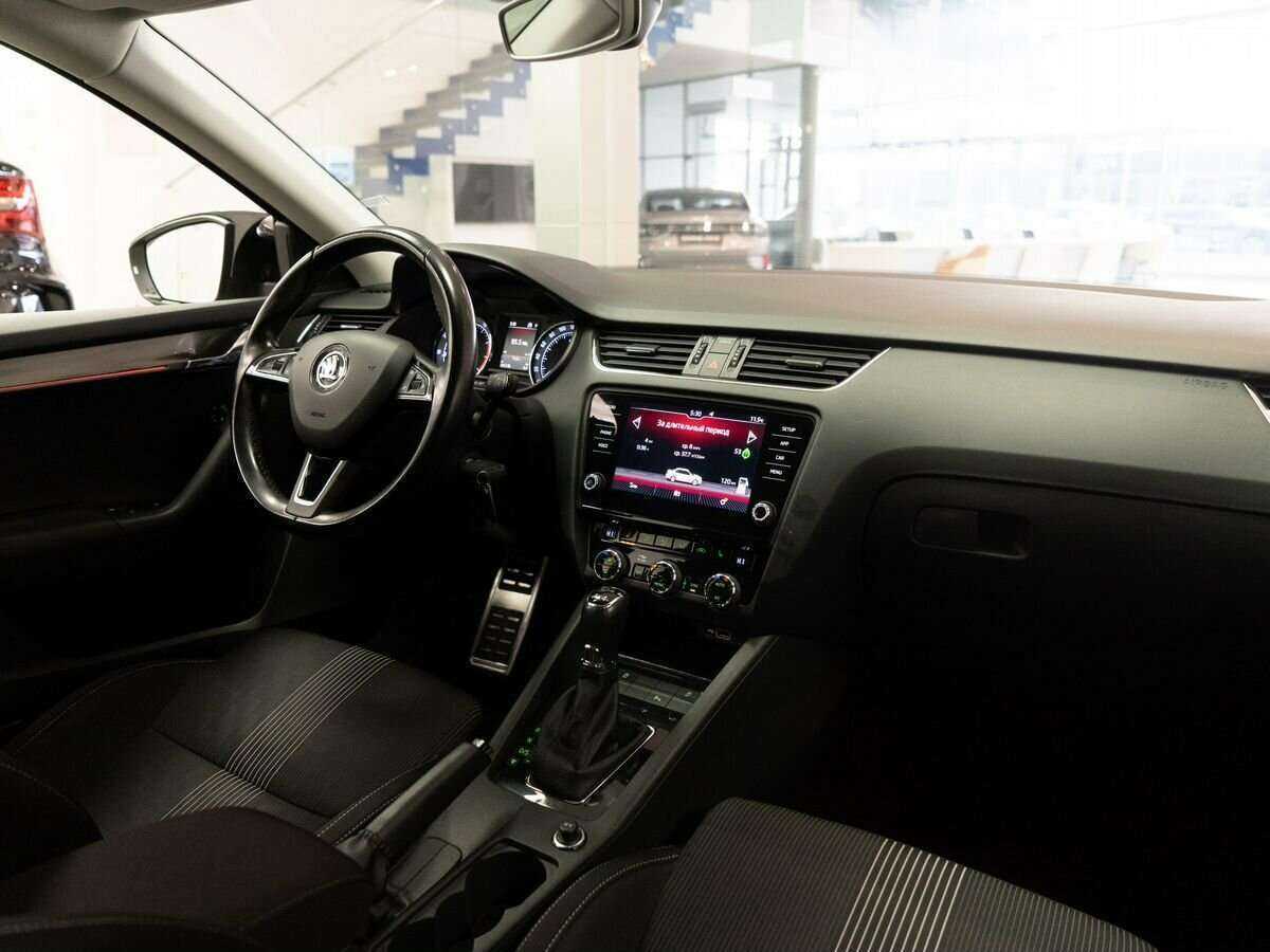 Skoda Octavia 2018 года с пробегом. Фото: #15