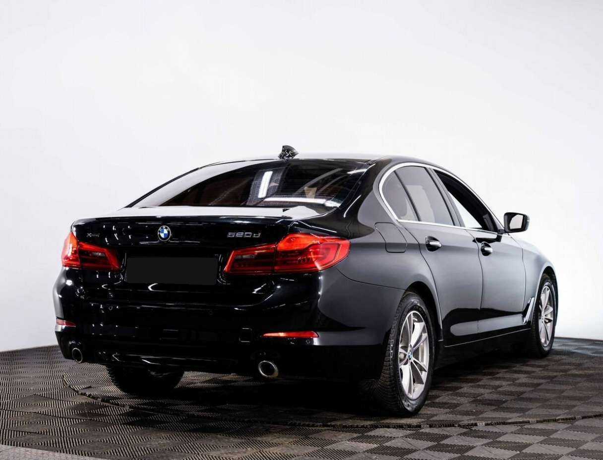 BMW 5 серии 2018 года с пробегом. Фото: #5