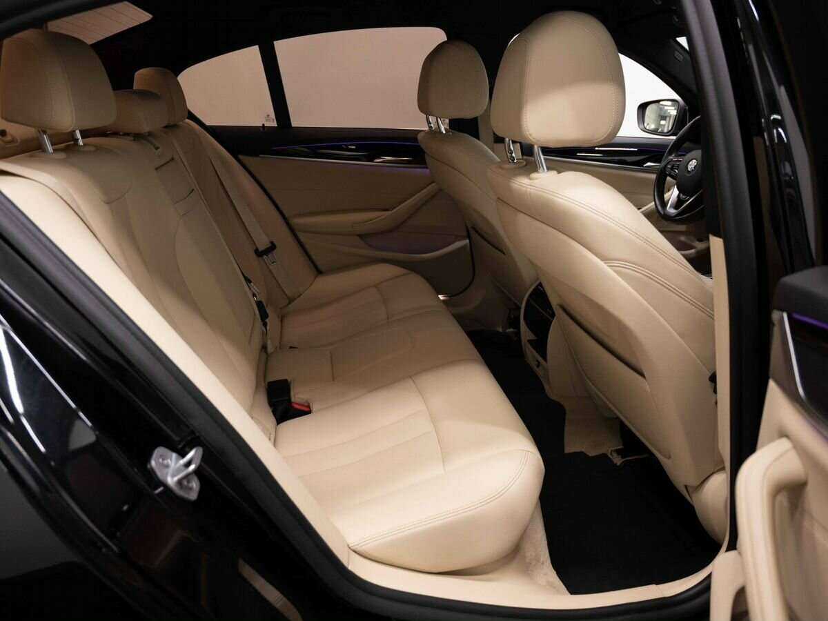 BMW 5 серии 2018 года с пробегом. Фото: #9