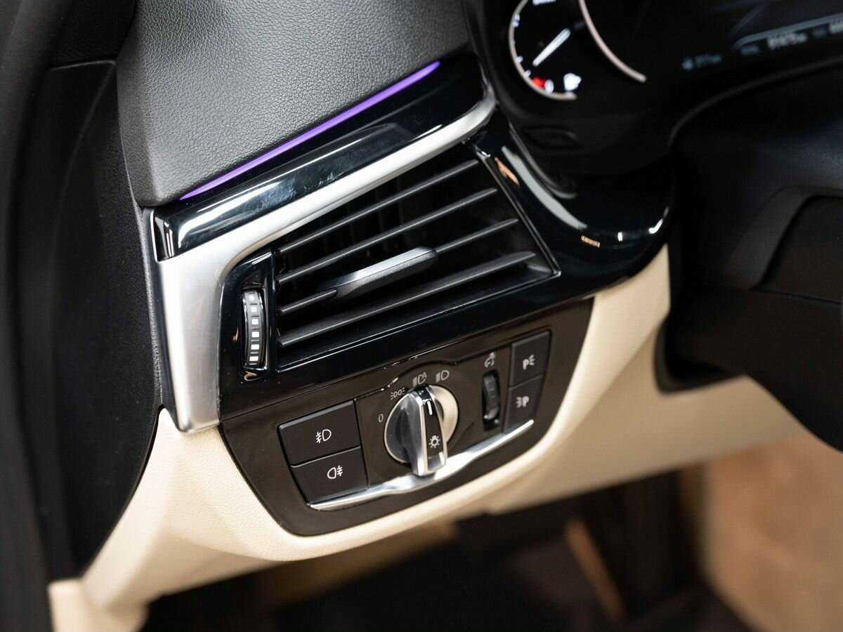 BMW 5 серии 2018 года с пробегом. Фото: #12