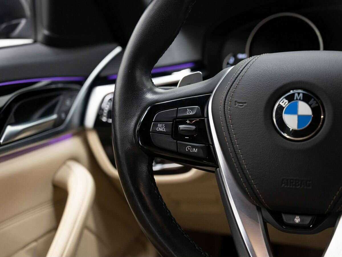 BMW 5 серии 2018 года с пробегом. Фото: #13