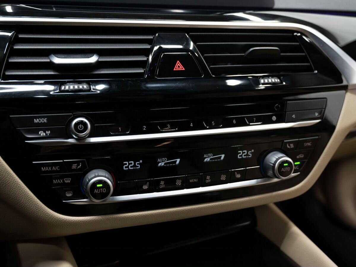 BMW 5 серии 2018 года с пробегом. Фото: #19