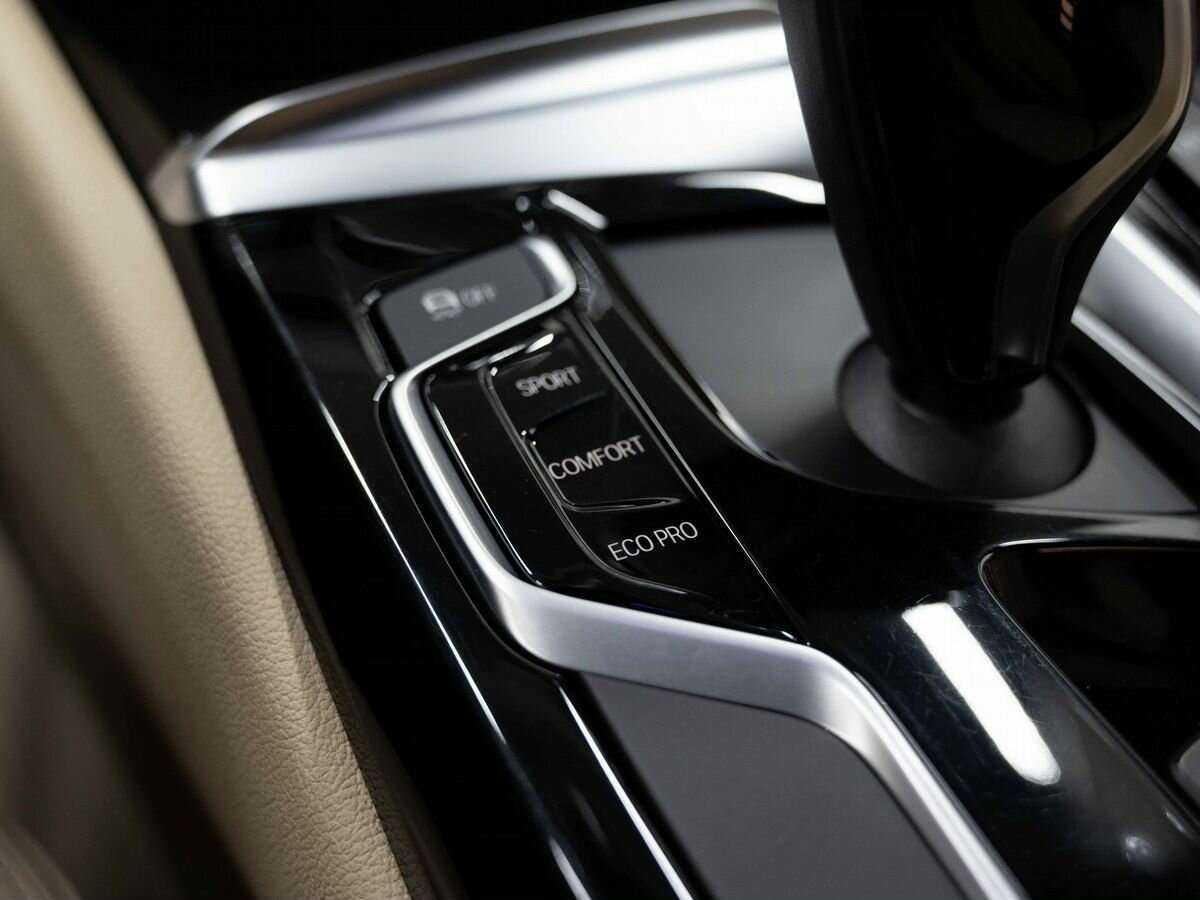 BMW 5 серии 2018 года с пробегом. Фото: #22