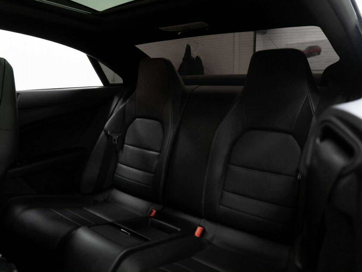 Mercedes-Benz E-Класс 2012 года с пробегом. Фото: #6