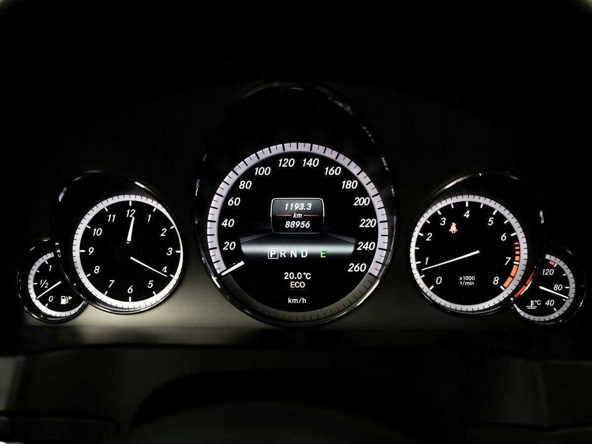 Mercedes-Benz E-Класс 2012 года с пробегом. Фото: #10