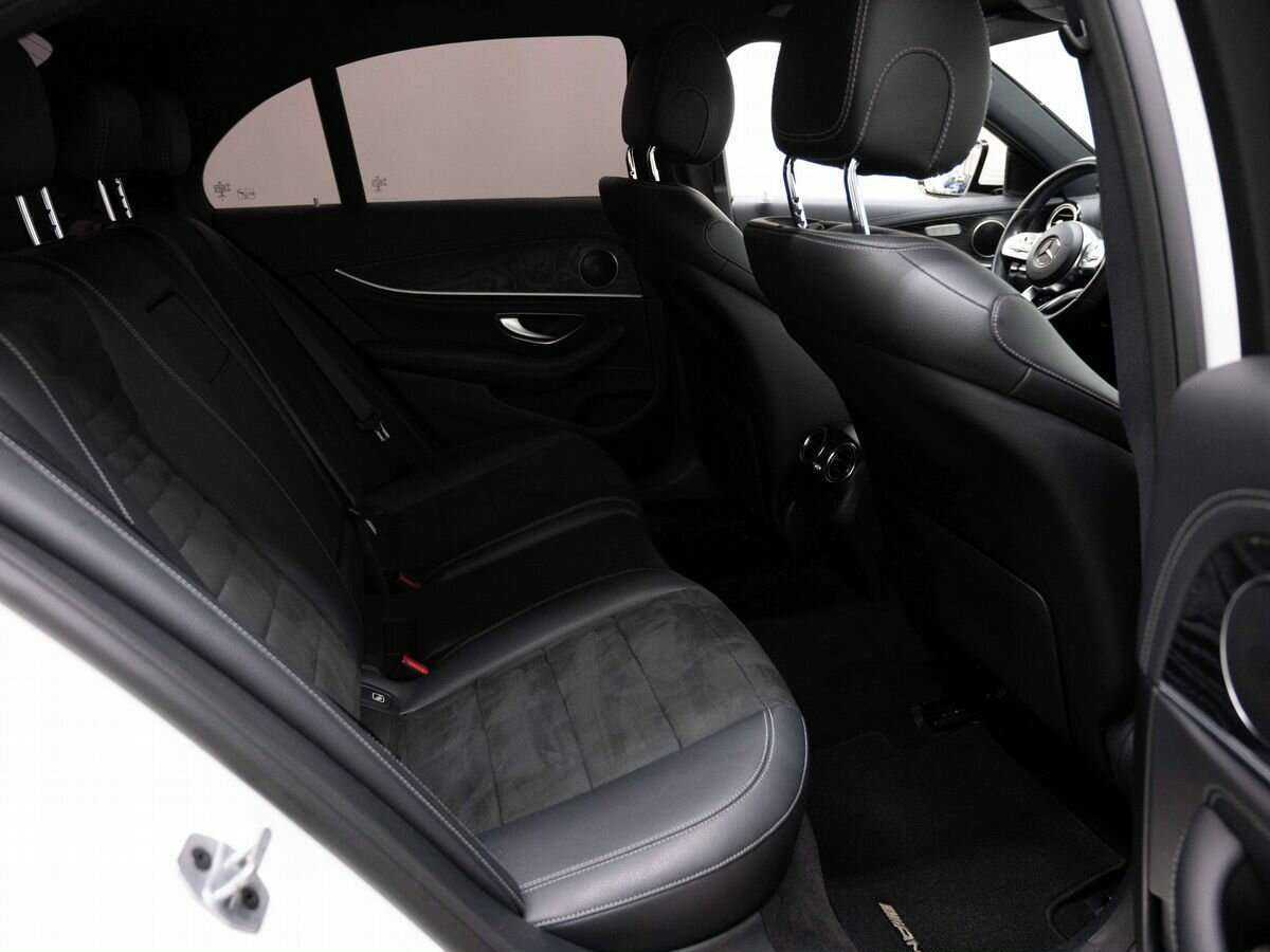 Mercedes-Benz E-Класс 2018 года с пробегом. Фото: #9