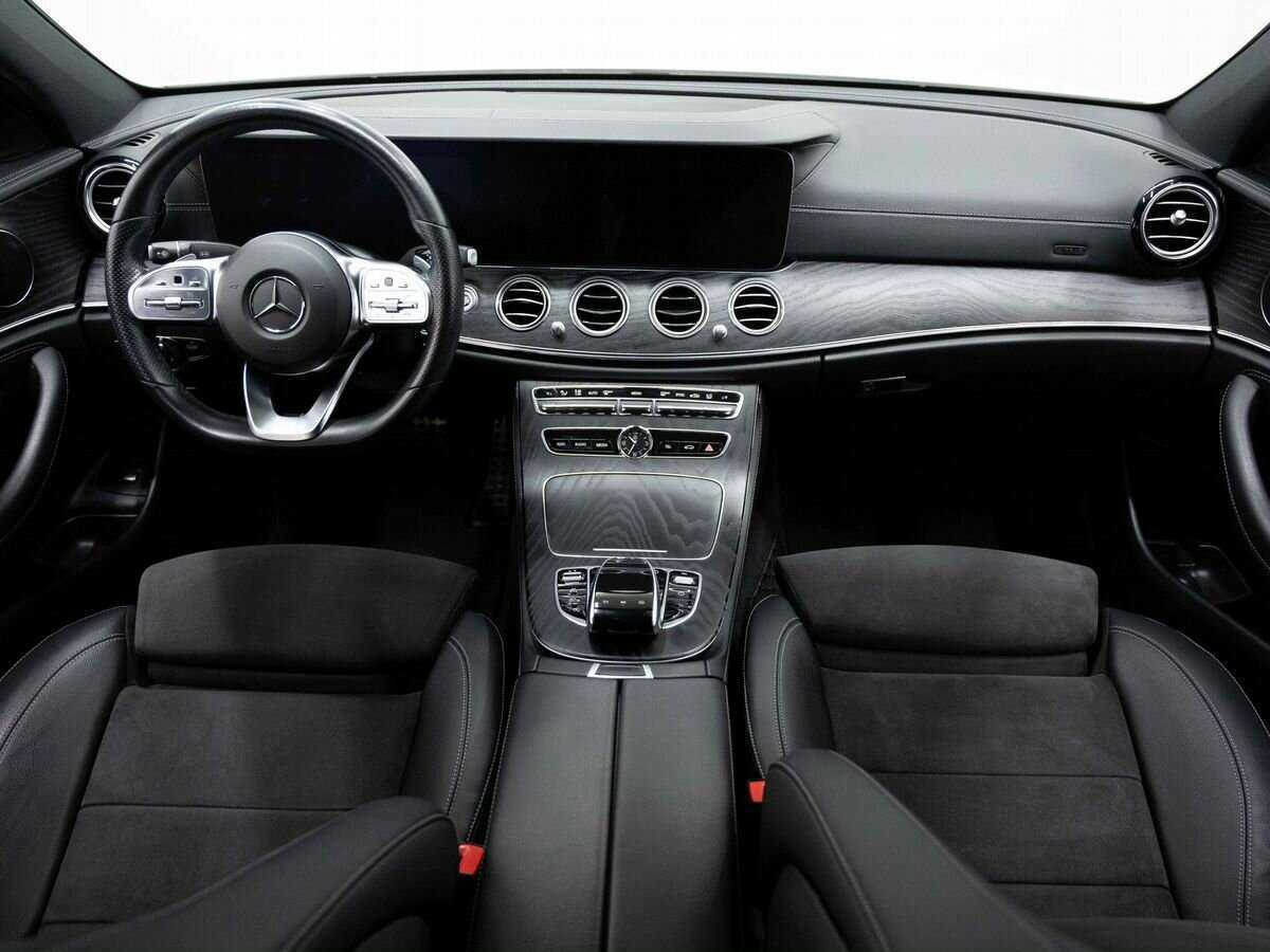Mercedes-Benz E-Класс 2018 года с пробегом. Фото: #12