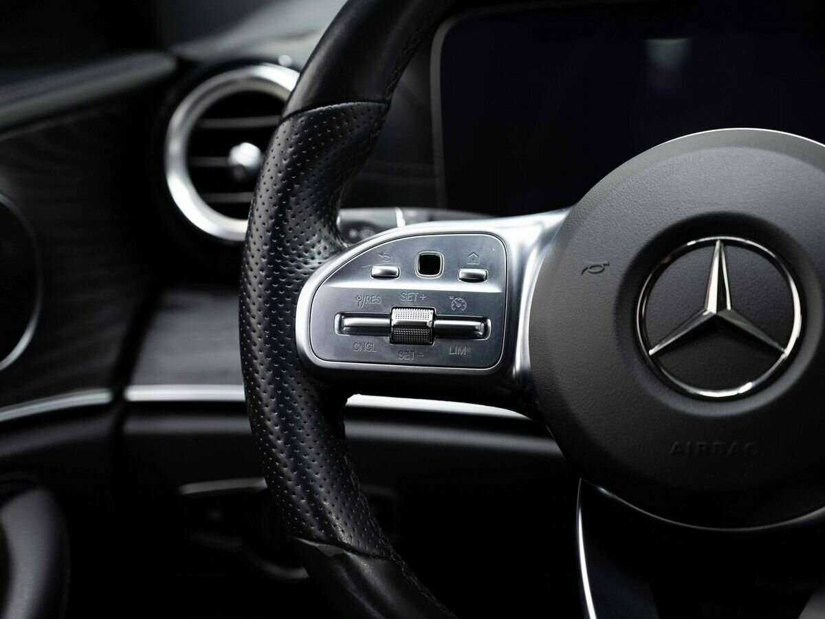 Mercedes-Benz E-Класс 2018 года с пробегом. Фото: #14