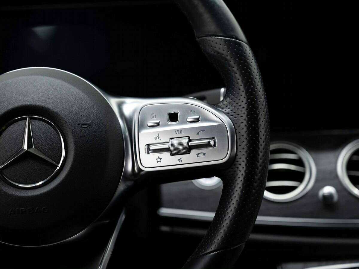 Mercedes-Benz E-Класс 2018 года с пробегом. Фото: #15
