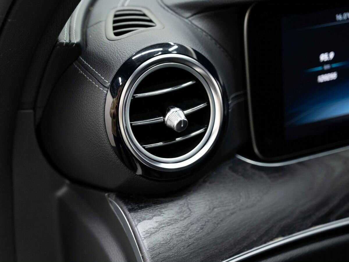 Mercedes-Benz E-Класс 2018 года с пробегом. Фото: #25