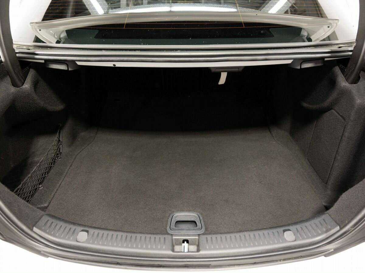 Mercedes-Benz E-Класс 2018 года с пробегом. Фото: #27