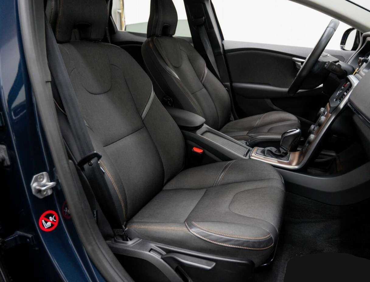 Volvo V40 Cross Country 2014 года с пробегом. Фото: #8