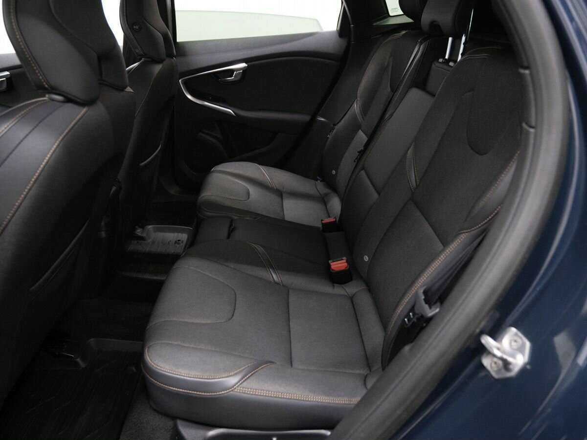 Volvo V40 Cross Country 2014 года с пробегом. Фото: #12