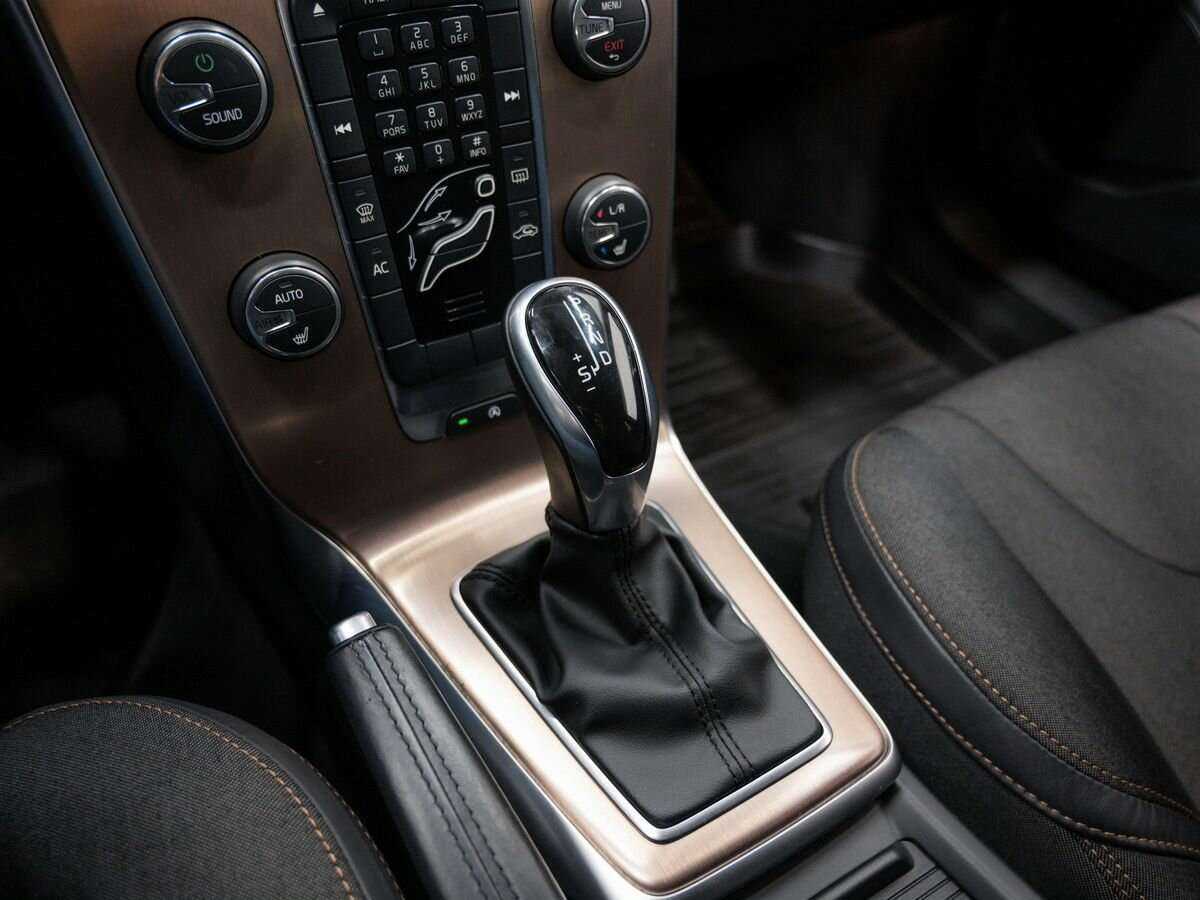 Volvo V40 Cross Country 2014 года с пробегом. Фото: #20