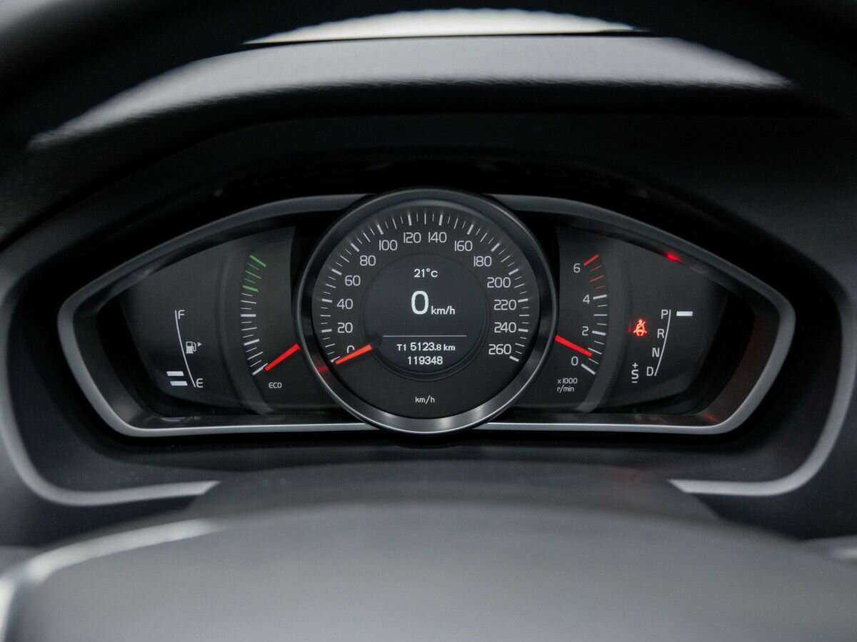 Volvo V40 Cross Country 2014 года с пробегом. Фото: #23