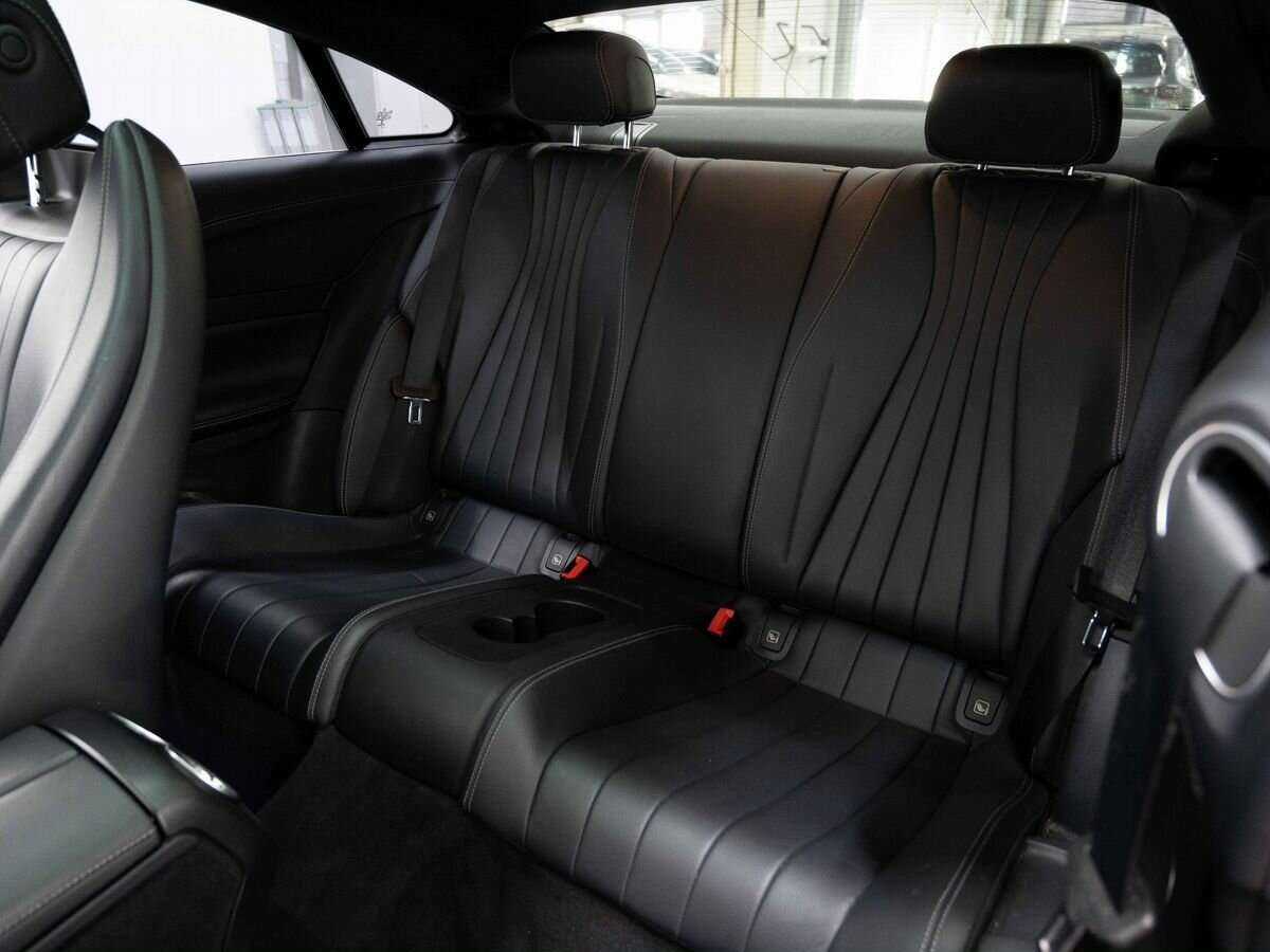 Mercedes-Benz E-Класс 2017 года с пробегом. Фото: #8