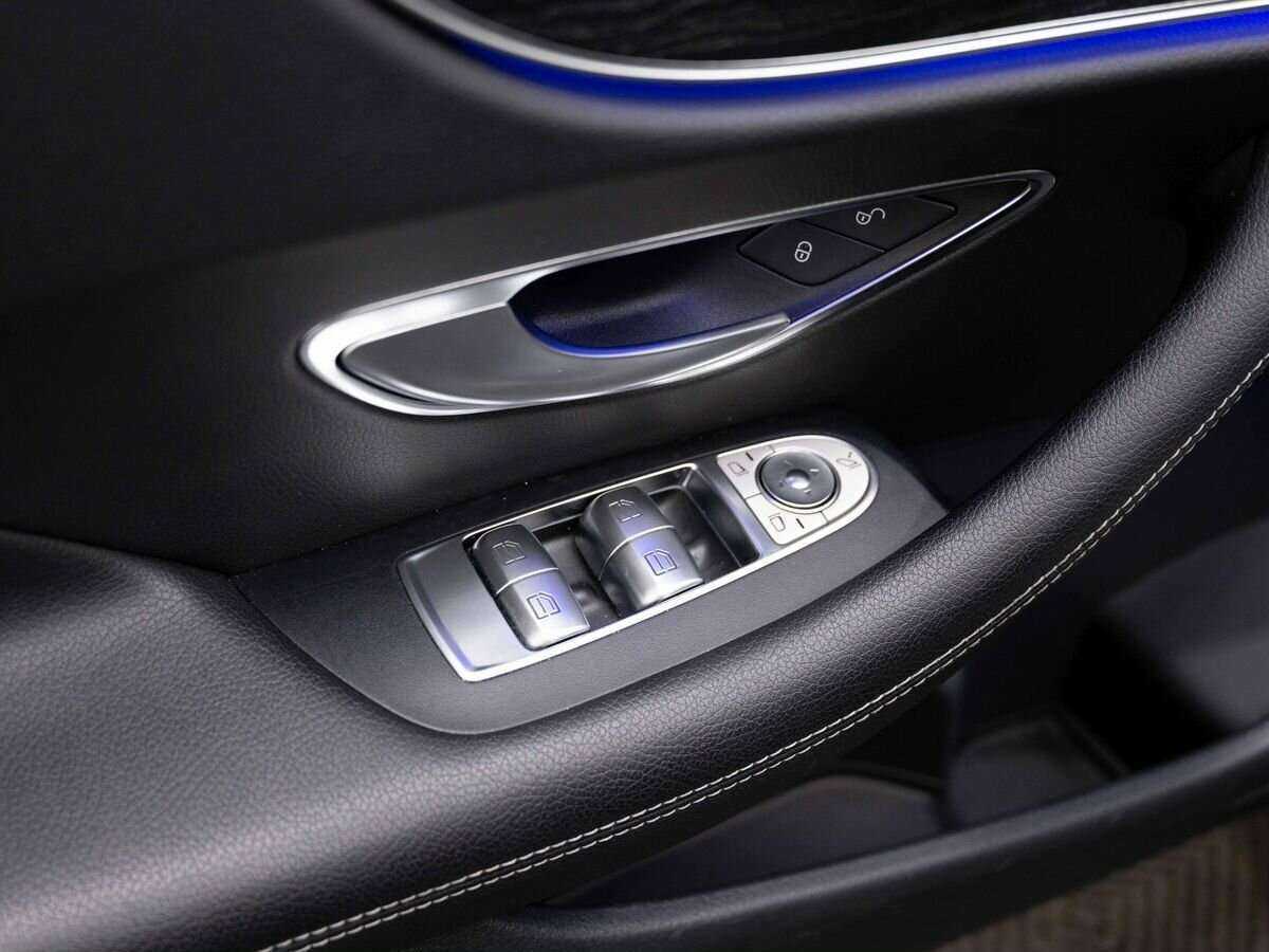 Mercedes-Benz E-Класс 2017 года с пробегом. Фото: #19