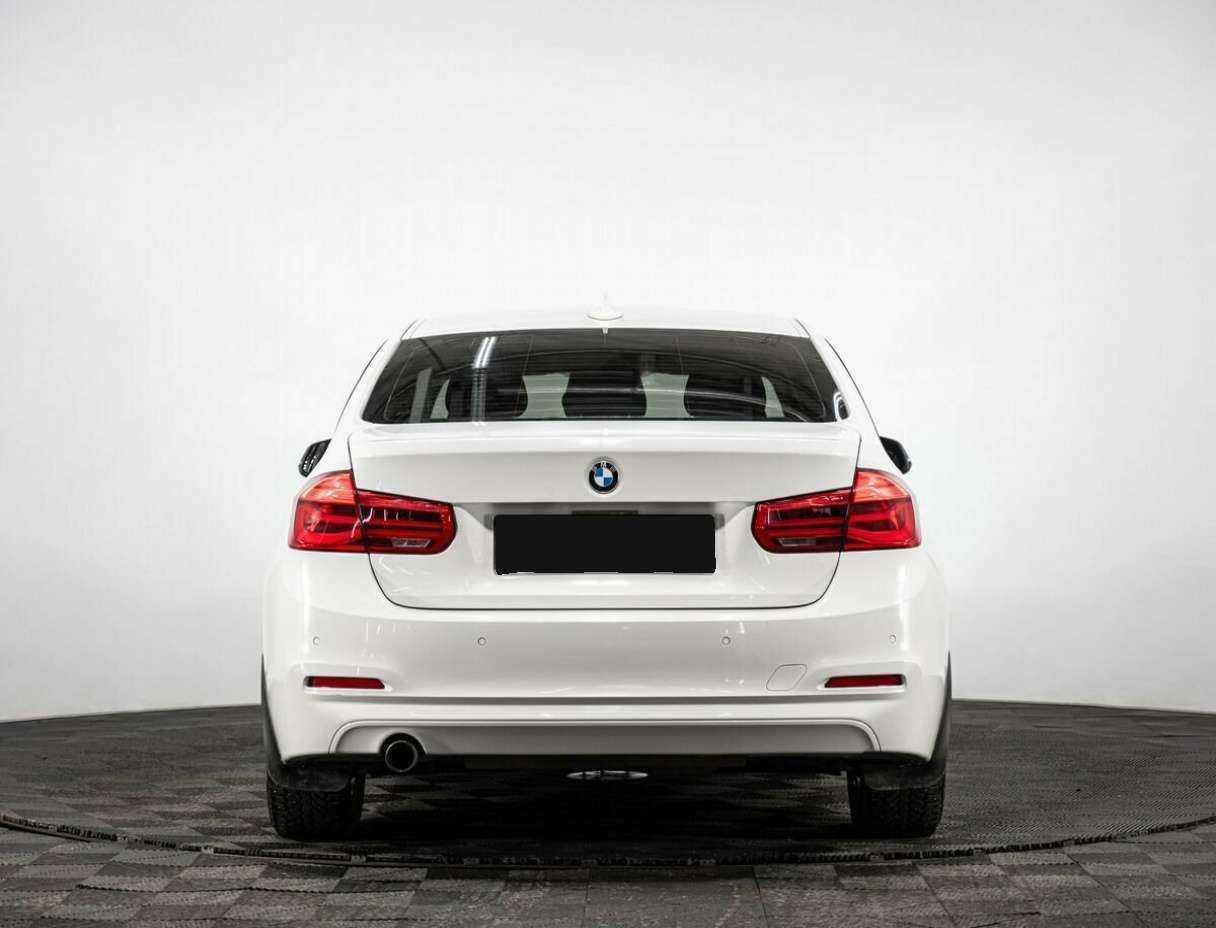 BMW 3 серии 2016 года с пробегом. Фото: #4
