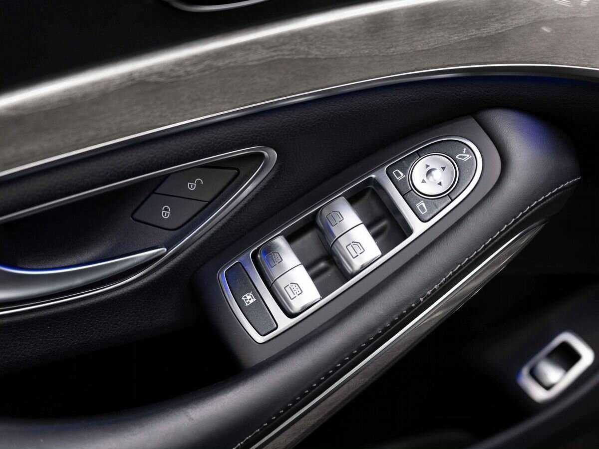 Mercedes-Benz S-Класс 2015 года с пробегом. Фото: #16