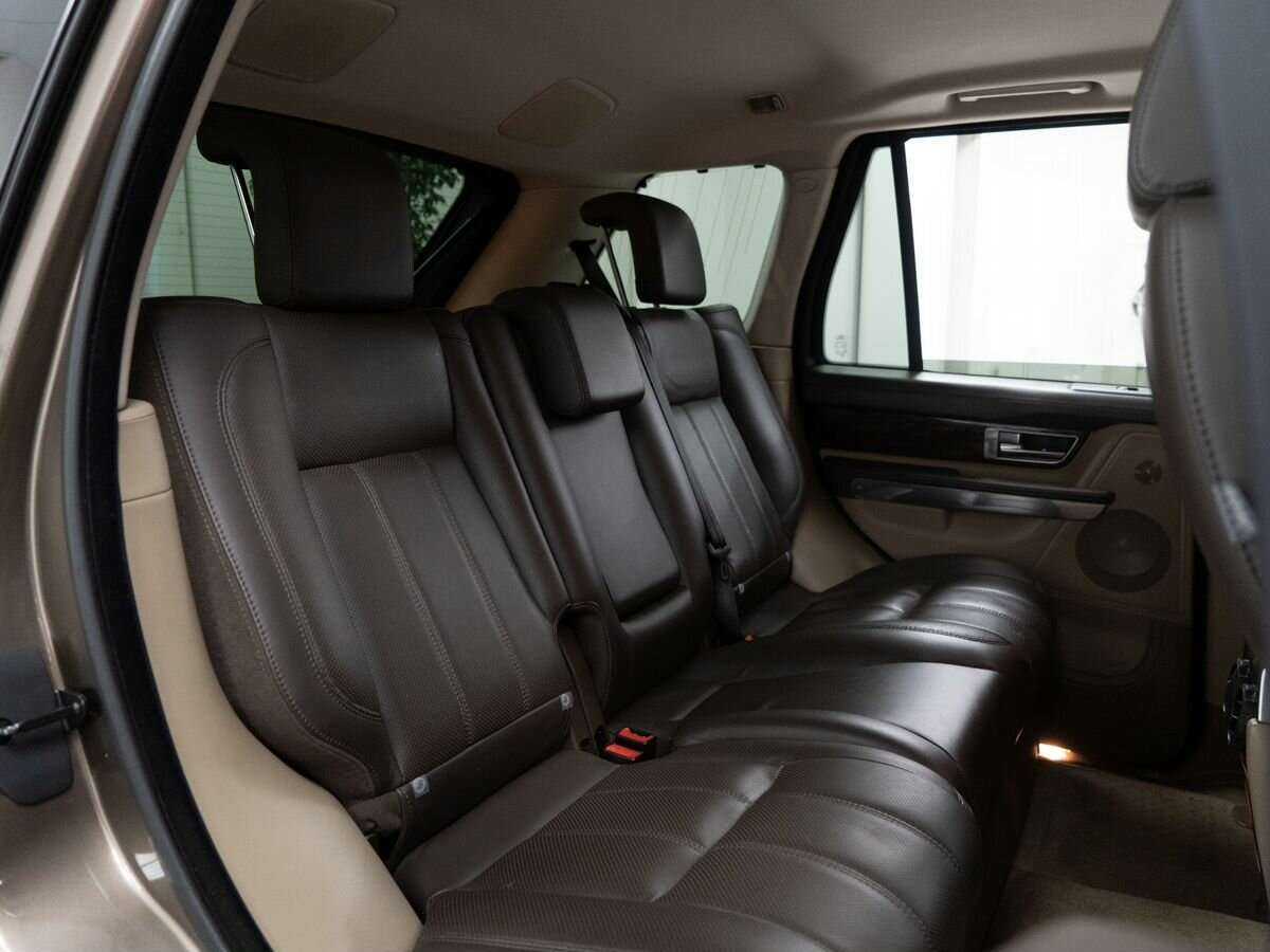 Land Rover Range Rover Sport 2010 года с пробегом. Фото: #7