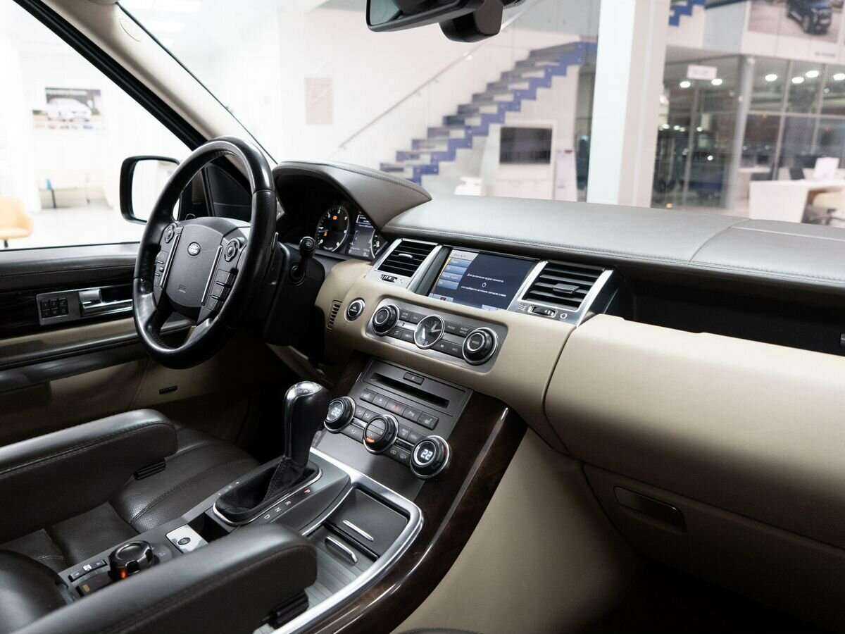 Land Rover Range Rover Sport 2010 года с пробегом. Фото: #15