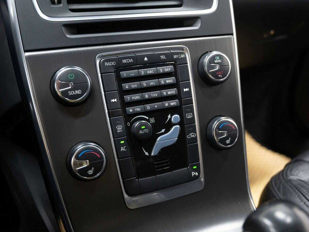 Б/У Вольво С60 2012 года. Фото: #21