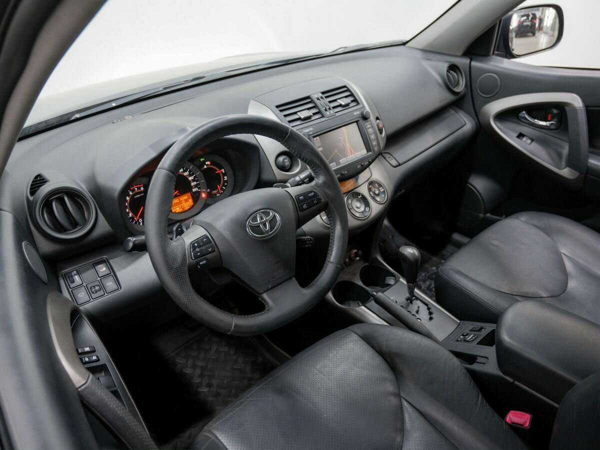 Toyota RAV4 2011 года с пробегом. Фото: #13