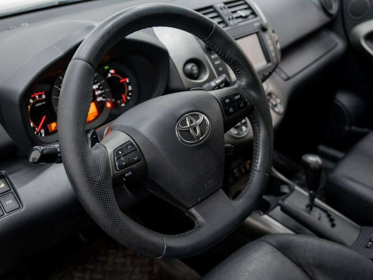 Toyota RAV4 2011 года с пробегом. Фото: #18