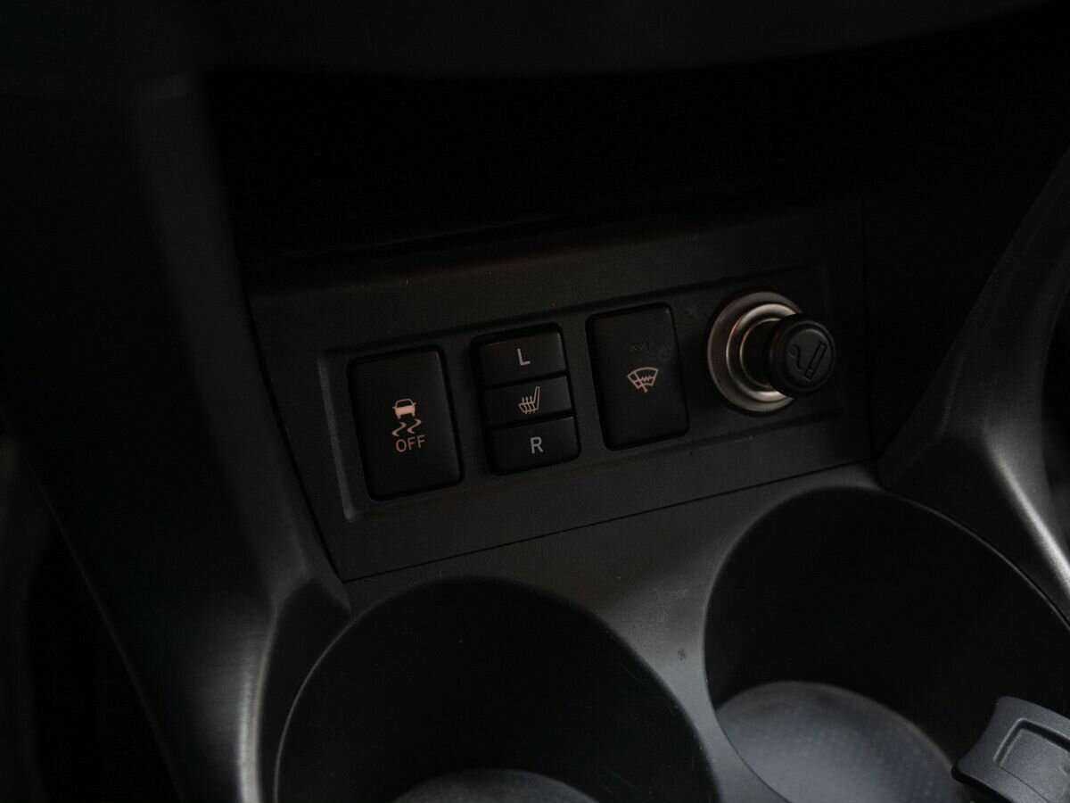 Toyota RAV4 2011 года с пробегом. Фото: #23