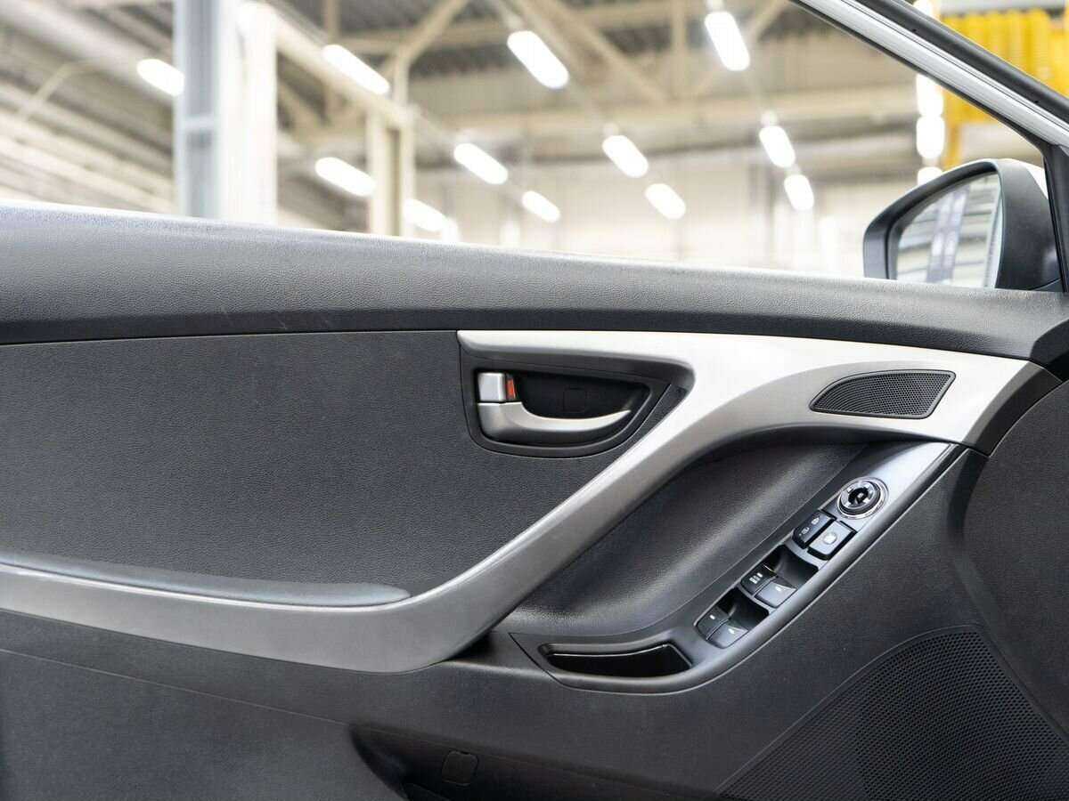 Б/У Хендай Елантра 2012 года. Фото: #14