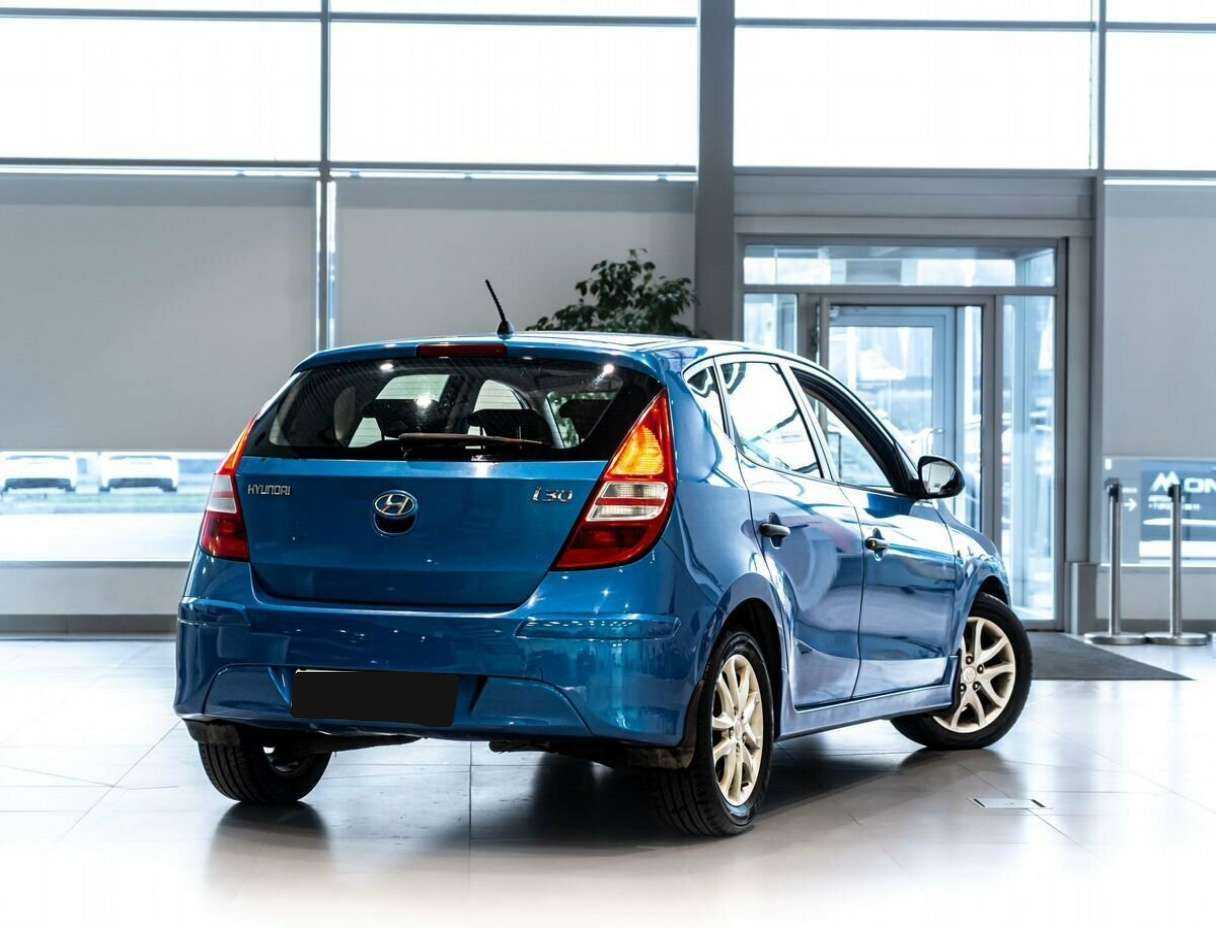 Hyundai i30 2010 года с пробегом. Фото: #2
