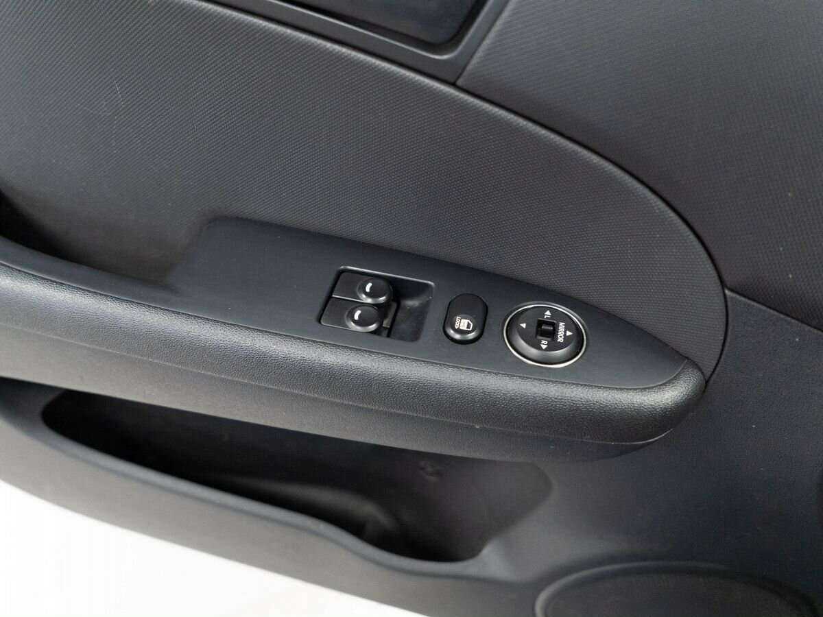 Hyundai i30 2010 года с пробегом. Фото: #12