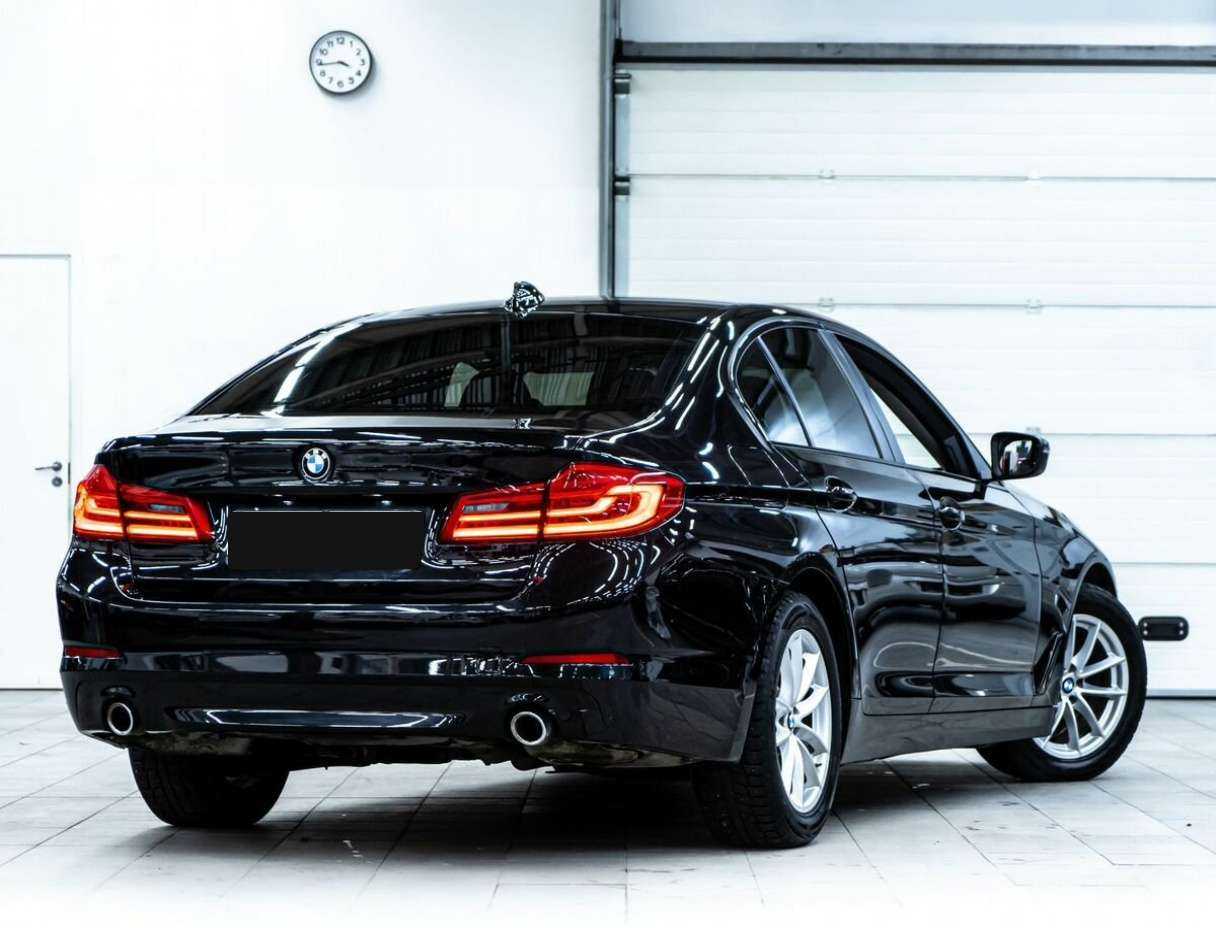 BMW 5 серии 2019 года с пробегом. Фото: #2