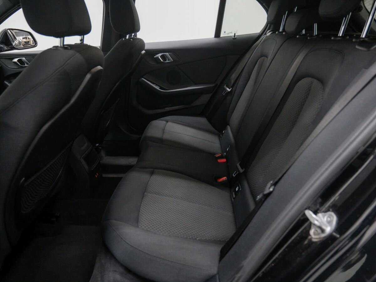 BMW 1 серии 2019 года с пробегом. Фото: #11