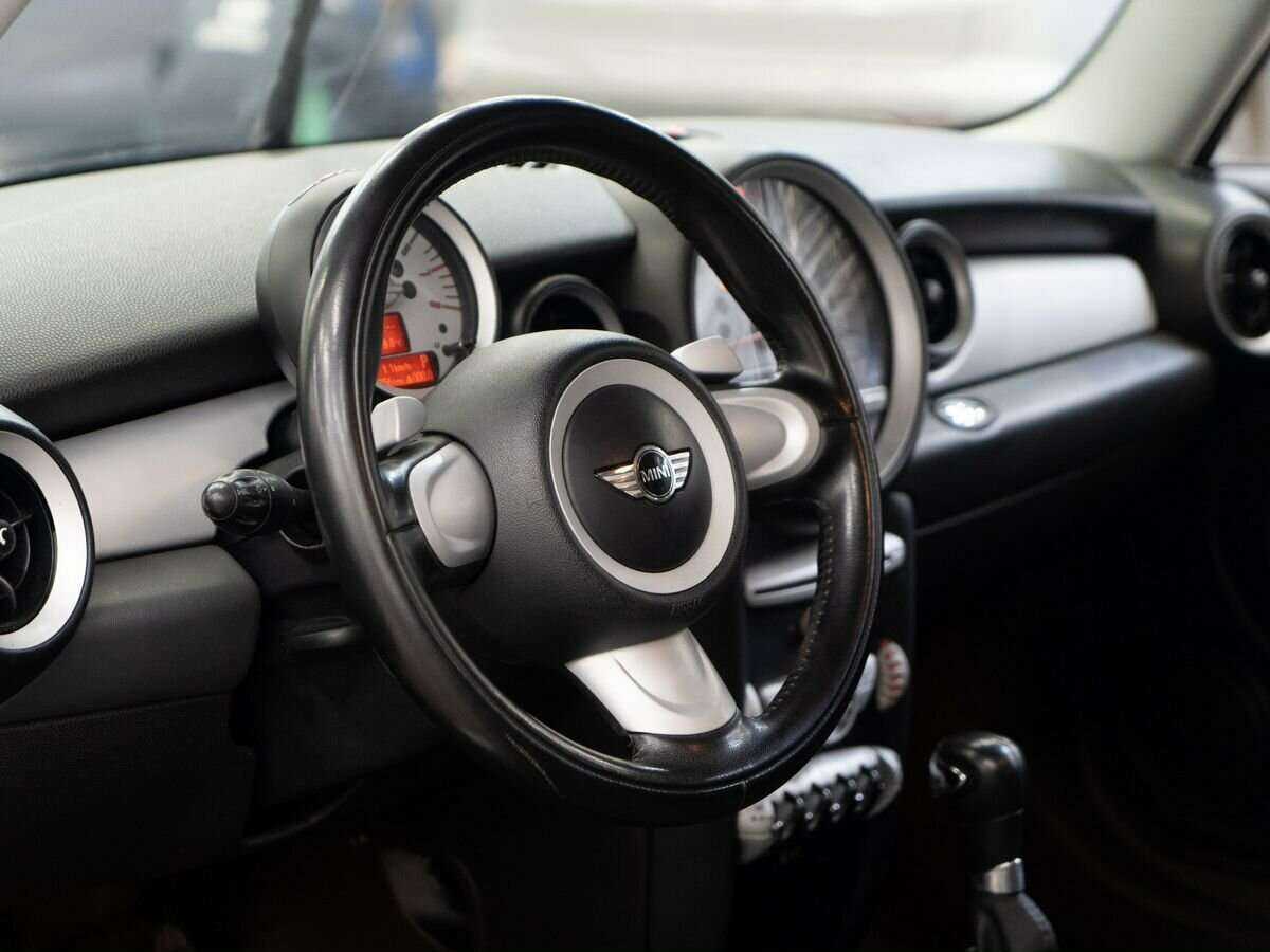 Mini Hatch 2008 года с пробегом. Фото: #4