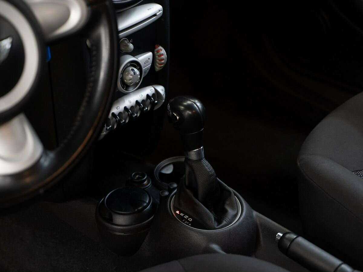 Mini Hatch 2008 года с пробегом. Фото: #9