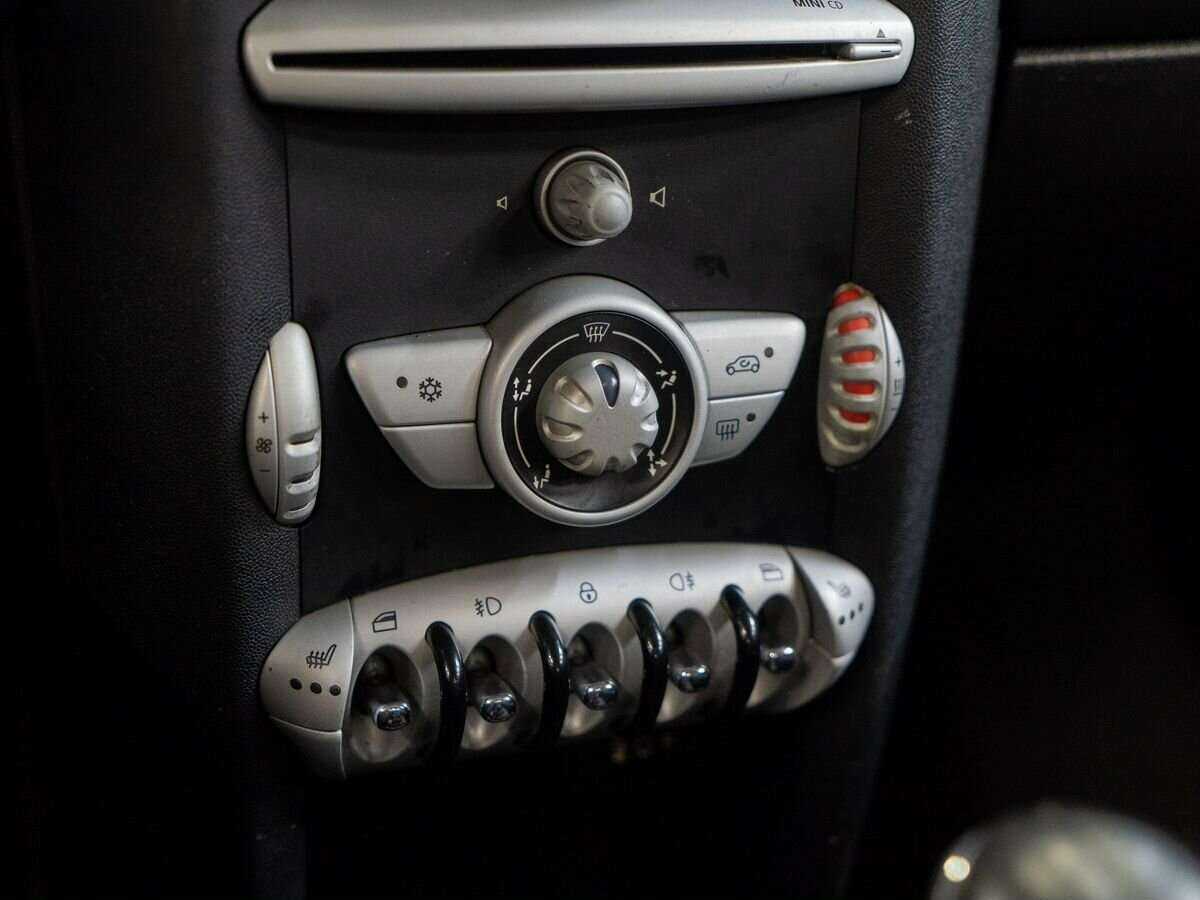 Mini Hatch 2008 года с пробегом. Фото: #11