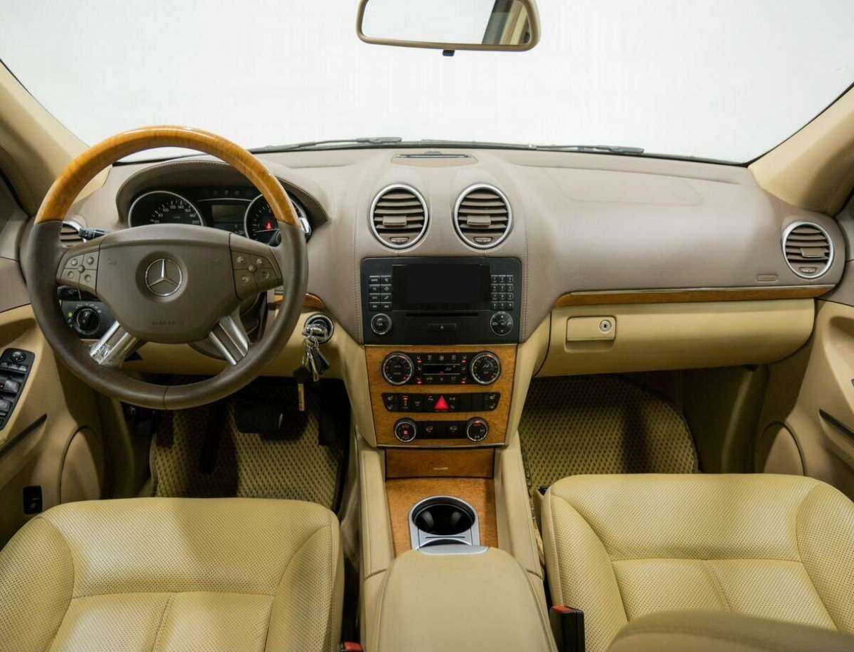 Mercedes-Benz GL-Класс 2008 года с пробегом. Фото: #11