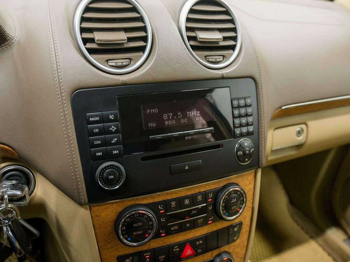 Mercedes-Benz GL-Класс 2008 года с пробегом. Фото: #20